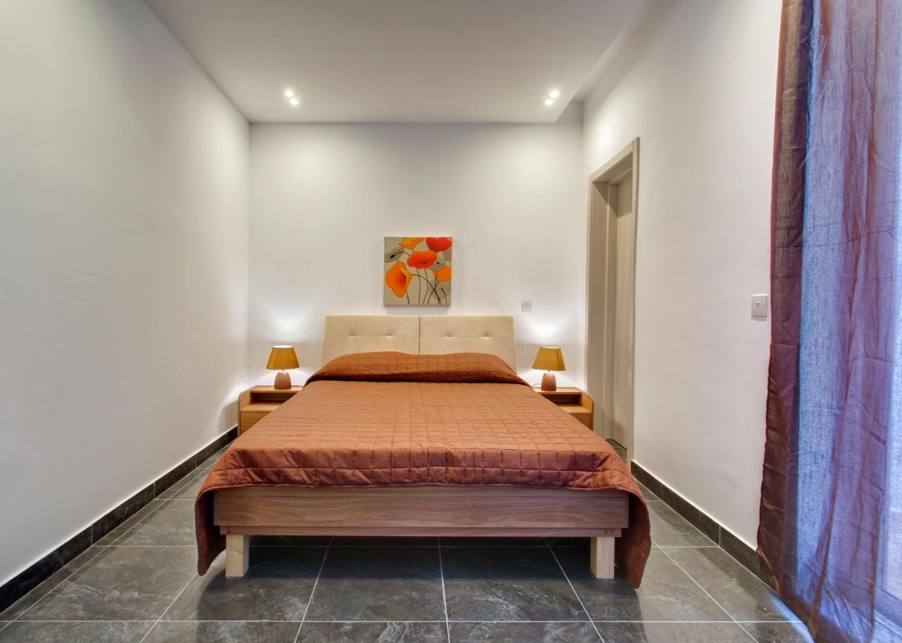 Chalet Apartments Sliema Extérieur photo